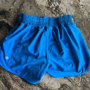 Lululemon Hotty Hot High-Rise 4” Size:4